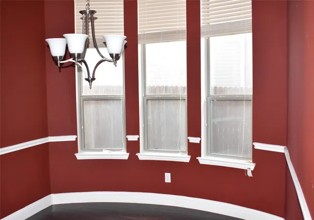 Photo 4 of Single family home for sale at 1009 Olivia Dr, Lewisville, TX 75067 | MLS# 21394638 | Listing updated on 2026-10-09