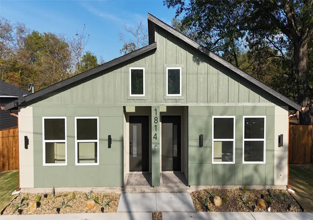 Photo 1 of Multi family home for sale at 1814 Division St, Commerce, TX 75428 | MLS# 21393056 | Listing updated on 2026-09-25