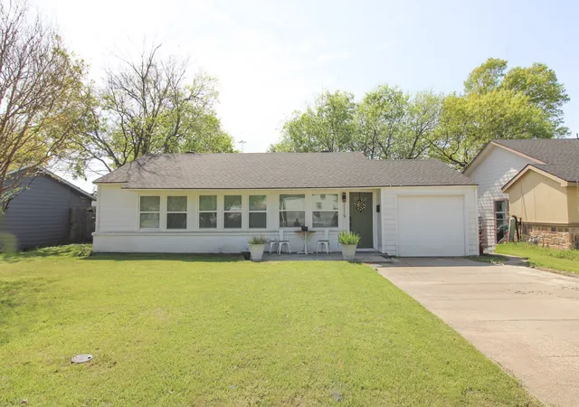 Photo 2 of Single family home for sale at 3119 Eisenhower Dr, Dallas, TX 75224 | MLS# 21394655 | Listing updated on 2026-09-26