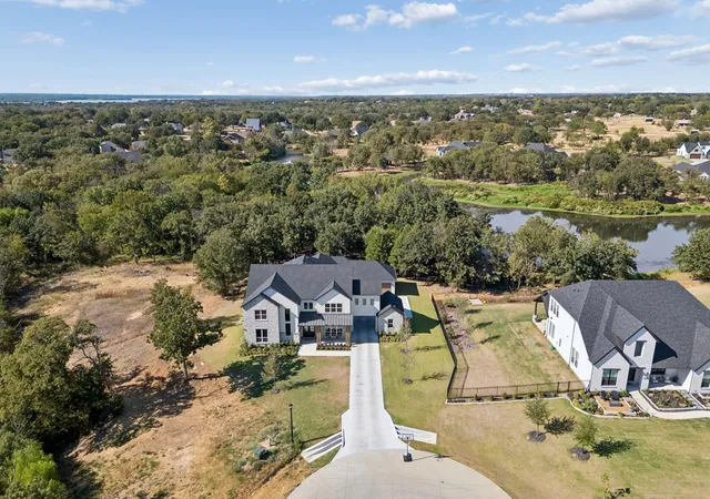 Photo 37 of Mansion for sale at 1511 Aspen Xing, Little Elm, TX 75068 | MLS# 21392722 | Listing updated on 2026-10-06