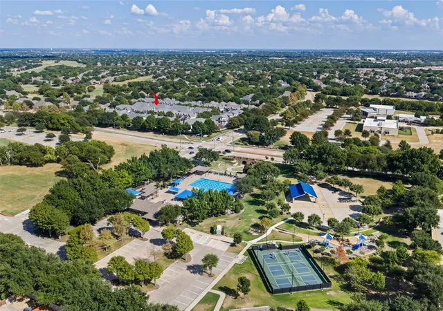 Photo 3 of Townhouse for sale at 1816 Desoto Dr, Mc Kinney, TX 75072 | MLS# 21391484 | Listing updated on 2026-10-04