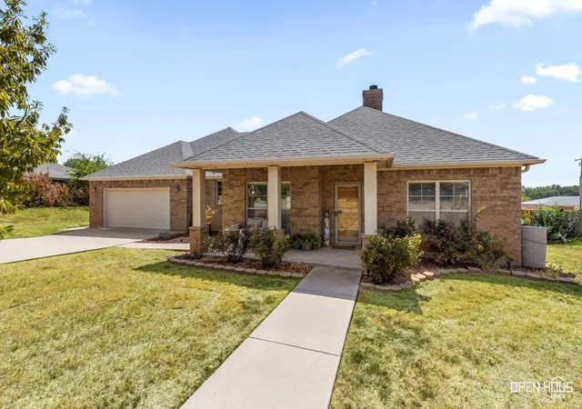 Photo 2 of Single family home for sale at 2107 Ruffles Ln, Henrietta, TX 76365 | MLS# 21394678 | Listing updated on 2026-09-26