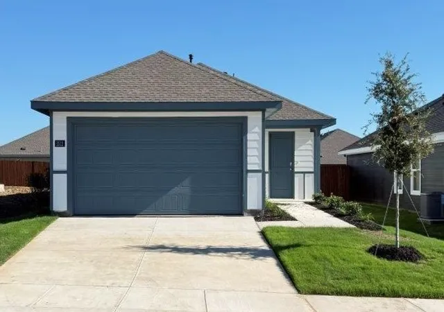 Photo 1 of Single family home for sale at 1312 Denim St, Krum, TX 76249 | MLS# 21394383 | Listing updated on 2026-10-08