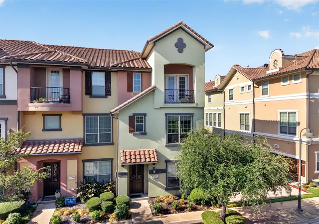 Condo for sale at 1563 Camino Lago, Irving, TX 75039 | MLS# 21380897