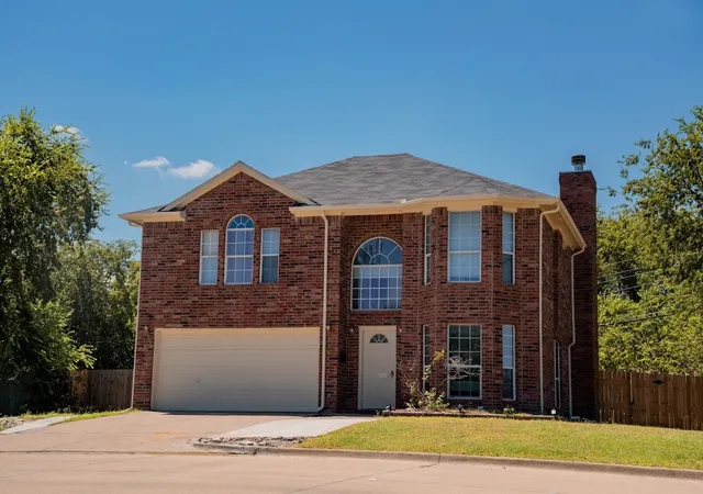 Photo 1 of Single family home for sale at 5025 Strummer Dr, North Richland Hills, TX 76180 | MLS# 21394702 | Listing updated on 2026-09-29