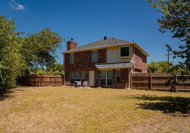 Photo 3 of Single family home for sale at 5025 Strummer Dr, North Richland Hills, TX 76180 | MLS# 21394702 | Listing updated on 2026-09-29