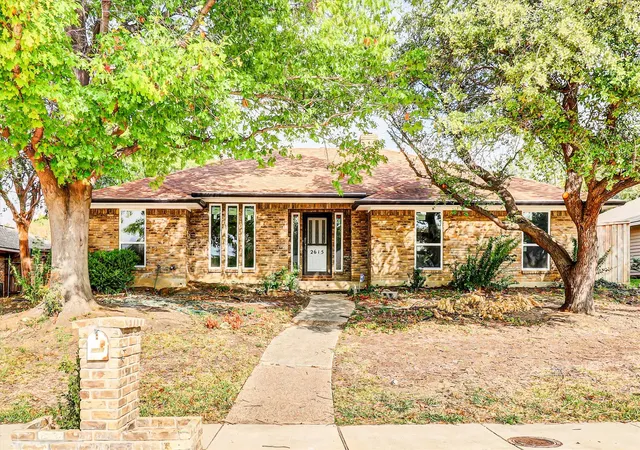 Photo 1 of Single family home for sale at 2615 Dove Crk Ln, Carrollton, TX 75006 | MLS# 21394574 | Listing updated on 2026-09-24