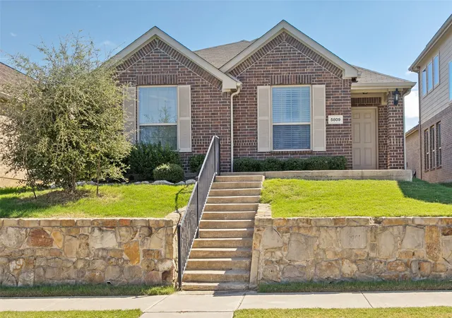Photo 1 of Sale Pending at 5809 Wake Robin Dr, Fort Worth, TX 76123 | MLS# 21394669 | Listing updated on 2026-10-06
