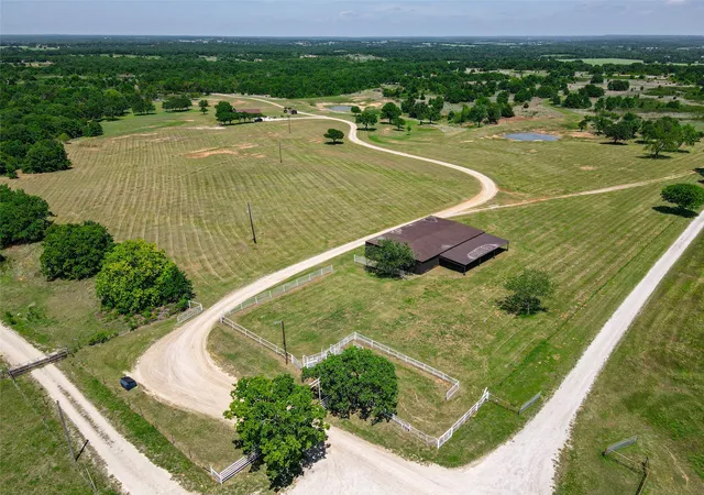 Photo 2 of Single family home for sale at 2043 Huddleston Rd, Sunset, TX 76270 | MLS# 21394744 | Listing updated on 2026-09-25