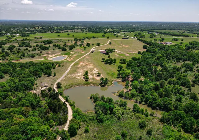 Photo 3 of Single family home for sale at 2043 Huddleston Rd, Sunset, TX 76270 | MLS# 21394744 | Listing updated on 2026-09-25