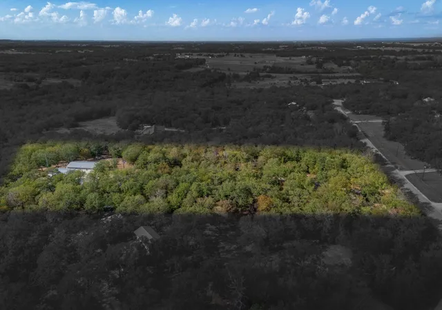 Photo 3 of Sale Pending at 223 County Rd 3471, Paradise, TX 76073 | MLS# 21393853 | Listing updated on 2026-10-06