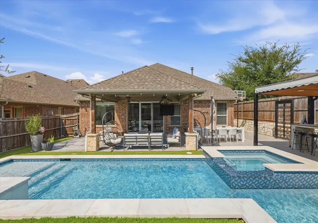 Photo 1 of Single family home for sale at 10701 Galveston Pl, Mc Kinney, TX 75071 | MLS# 21394757 | Listing updated on 2026-10-09