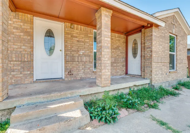 Photo 3 of Single family home for sale at 336 Belle St, Bedford, TX 76022 | MLS# 21386376 | Listing updated on 2026-10-08