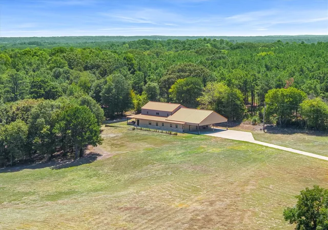 Photo 3 of Single family home for sale at 636 Spruce Rd, Big Sandy, TX 75755 | MLS# 21394868 | Listing updated on 2026-09-25