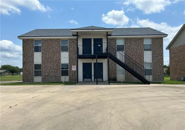Multi family home for sale at 1808 Windward Dr, Killeen, TX 76543 | MLS# 21392654