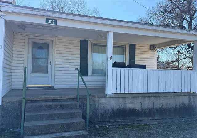 Photo 2 of Single family home for sale at 307 Cedar St, Palo Pinto, TX 76484 | MLS# 21390462 | Listing updated on 2026-09-25