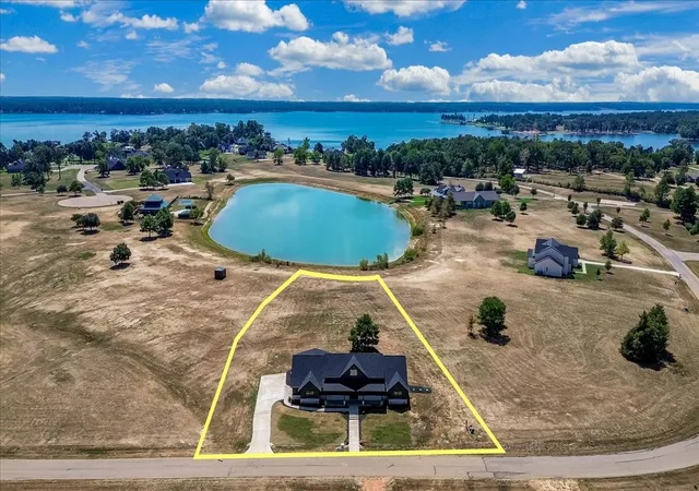 Photo 1 of Single family home for sale at 242 Private Rd 2712, Mount Pleasant, TX 75455 | MLS# 21394888 | Listing updated on 2026-10-03