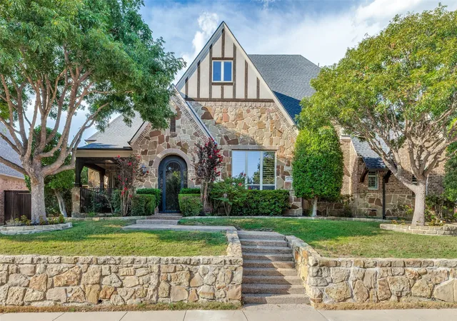 Single family home for sale at 1834 Trinidad Ln, Allen, TX 75013 | MLS# 21393526