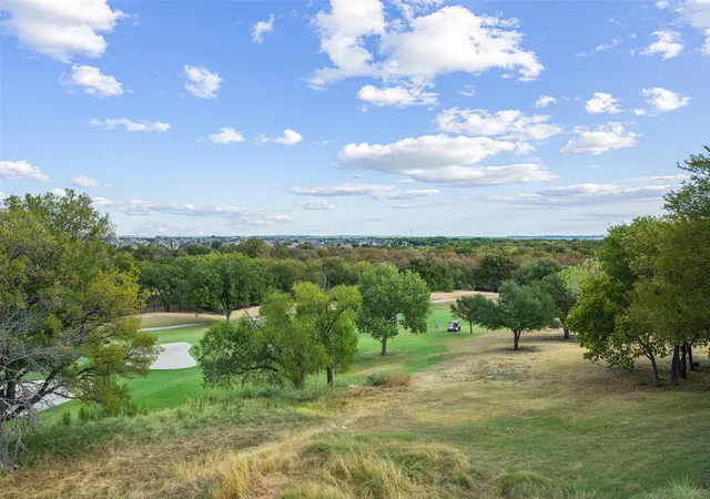 Photo 23 of Single family home for sale at 241 Oak Hl Dr, Roanoke, TX 76262 | MLS# 21386977 | Listing updated on 2026-10-05