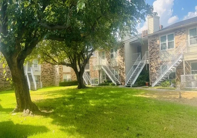 Photo 2 of Condo for sale at 2200 E Trinity Mills Rd #313, Carrollton, TX 75006 | MLS# 21394769 | Listing updated on 2026-10-28