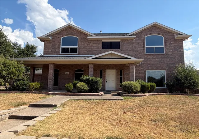 Photo 1 of Single family home for sale at 4006 Pointe Loma Dr, Rowlett, TX 75088 | MLS# 21394836 | Listing updated on 2026-10-08