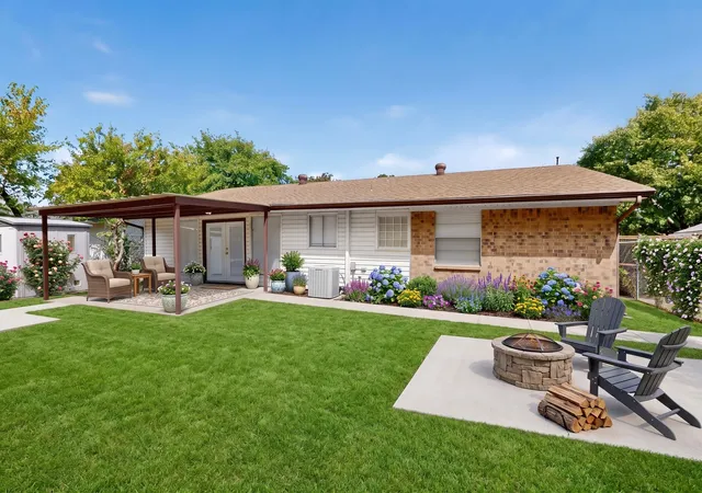 Photo 3 of Single family home for sale at 346 Linkcrest Dr, Duncanville, TX 75137 | MLS# 21394594 | Listing updated on 2026-10-28