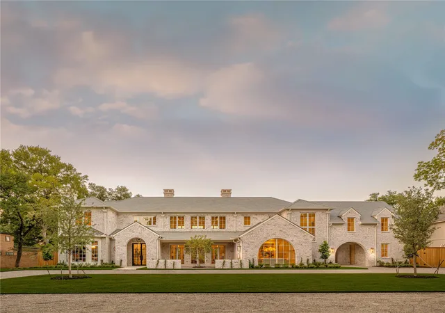 Photo 1 of Mansion for sale at 5943 Joyce Way, Dallas, TX 75225 | MLS# 21394933 | Listing updated on 2026-09-25