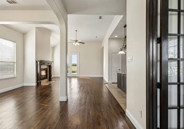 Photo 2 of Single family home for sale at 4813 Parkplace Dr, Argyle, TX 76226 | MLS# 21387467 | Listing updated on 2026-10-02