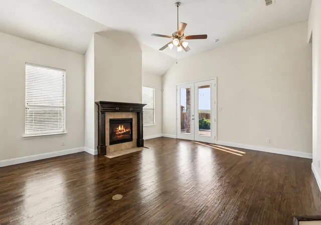 Photo 4 of Single family home for sale at 4813 Parkplace Dr, Argyle, TX 76226 | MLS# 21387467 | Listing updated on 2026-10-02