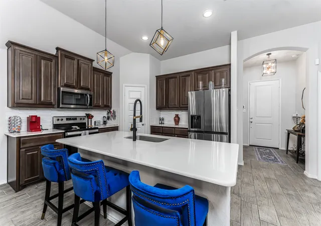 Photo 4 of Single family home for sale at 9921 Mescalbean Blvd, Crowley, TX 76036 | MLS# 21395024 | Listing updated on 2026-10-10