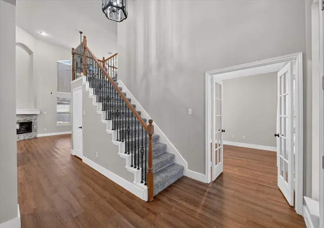 Photo 3 of Single family home for sale at 4017 Strattford Dr, Frisco, TX 75035 | MLS# 21383254 | Listing updated on 2026-09-27
