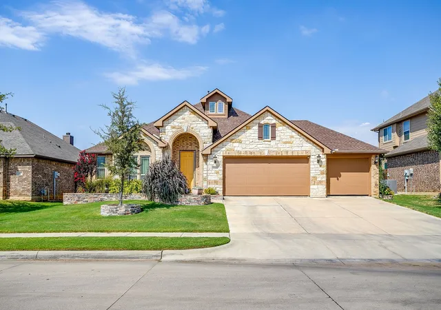 Photo 1 of Single family home for sale at 1169 Spring Cress Dr, Burleson, TX 76028 | MLS# 21394864 | Listing updated on 2026-09-25