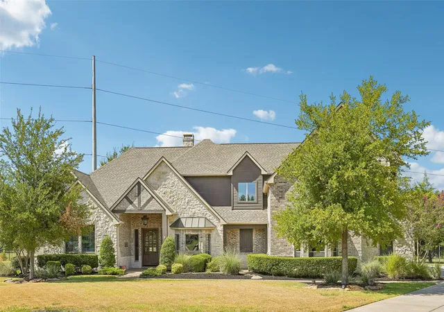 Photo 4 of Single family home for sale at 1761 Elmhurst Ct, Prosper, TX 75078 | MLS# 21395031 | Listing updated on 2026-09-30