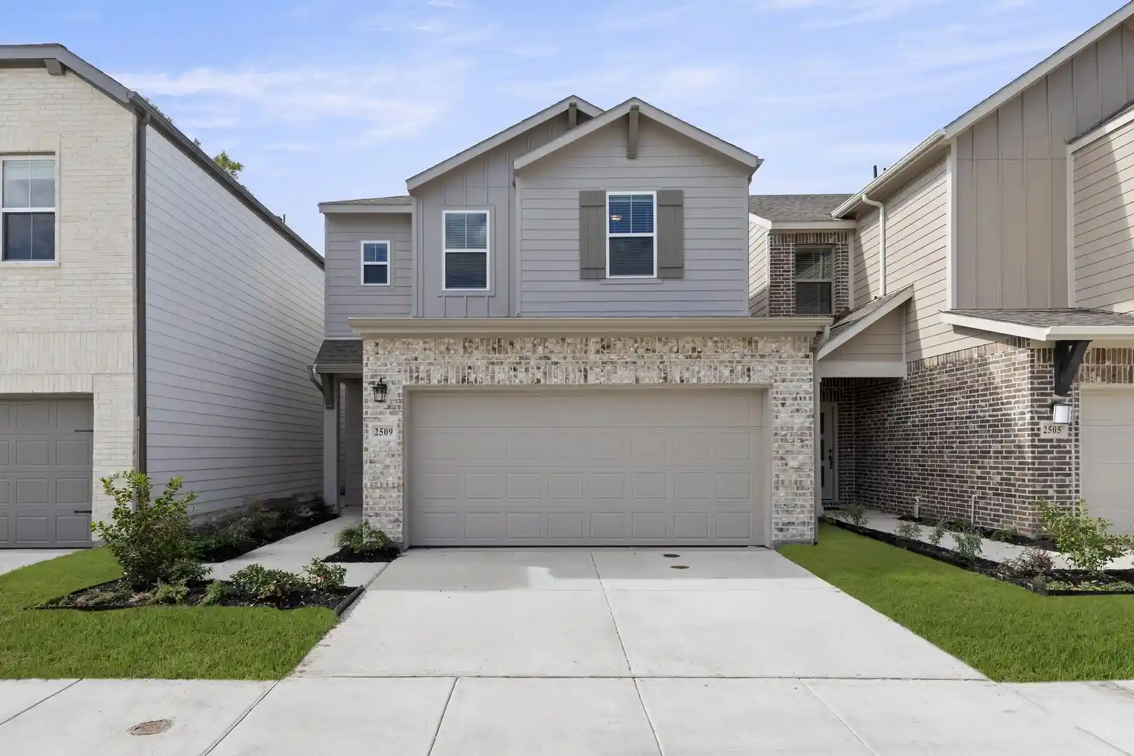Photo 1 of Single family home for sale at 2509 Lost Maples Ln, Dallas, TX 75228 | MLS# 21395021 | Listing updated on 2026-10-29