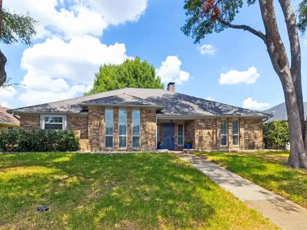 Photo 1 of Single family home for sale at 10123 Apple Crk Dr, Dallas, TX 75243 | MLS# 21388326 | Listing updated on 2026-10-29
