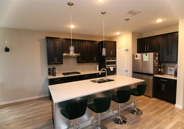 Photo 3 of Single family home for sale at 375 Meredith Dr, Rockwall, TX 75087 | MLS# 21392197 | Listing updated on 2026-10-06