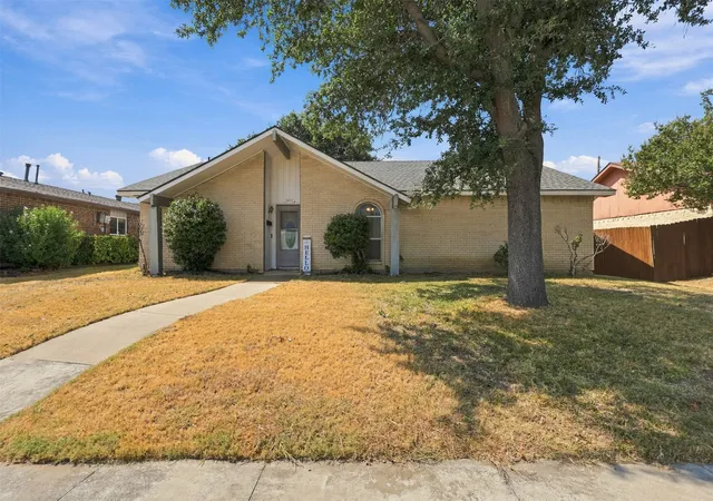 Photo 1 of Single family home for sale at 1444 Applegate Dr, Lewisville, TX 75067 | MLS# 21395058 | Listing updated on 2026-10-05