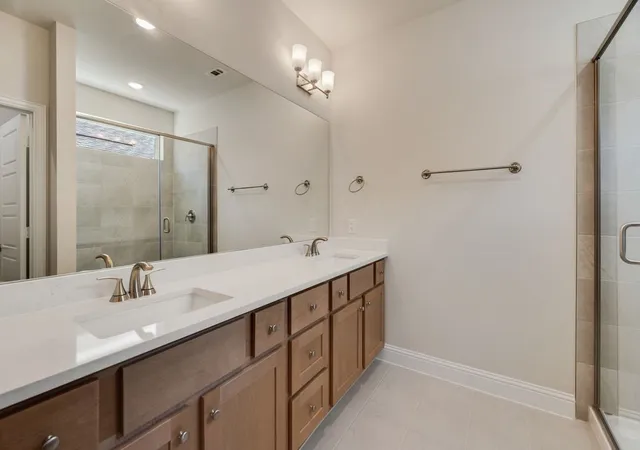 Photo 3 of Single family home for sale at 1050 Birdie St, Gunter, TX 75058 | MLS# 21394789 | Listing updated on 2026-10-06