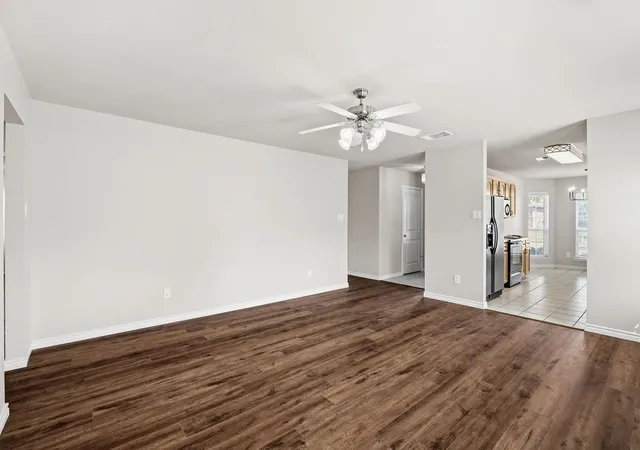 Photo 4 of Single family home for sale at 3819 Wolf Crk Ln, Melissa, TX 75454 | MLS# 21386743 | Listing updated on 2026-09-26