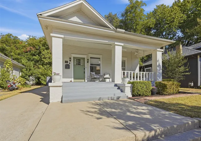 Photo 3 of Single family home for sale at 2227 College Ave, Fort Worth, TX 76110 | MLS# 21381259 | Listing updated on 2026-09-27