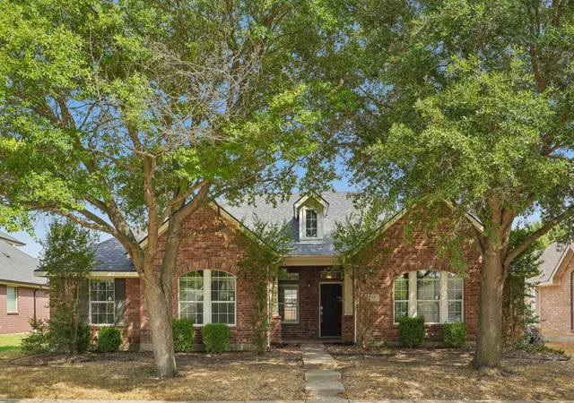Photo 1 of Single family home for sale at 517 Azalea Dr, Glenn Heights, TX 75154 | MLS# 21391392 | Listing updated on 2026-09-27