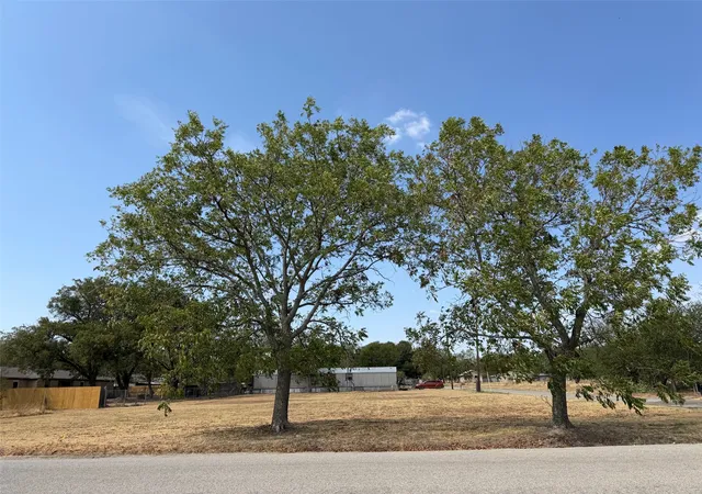 Land for sale at 0 Pearl, Dublin, TX 76446 | MLS# 21395145