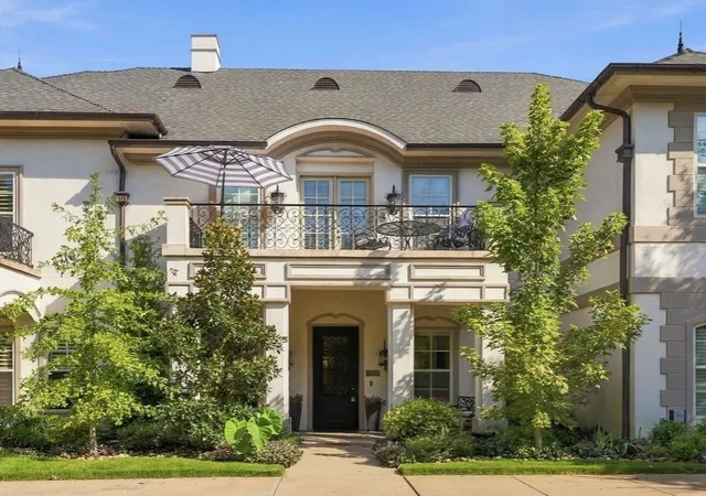 Photo 1 of Single family home for sale at 1721 Fountain Pass Dr, Colleyville, TX 76034 | MLS# 21389410 | Listing updated on 2026-10-06