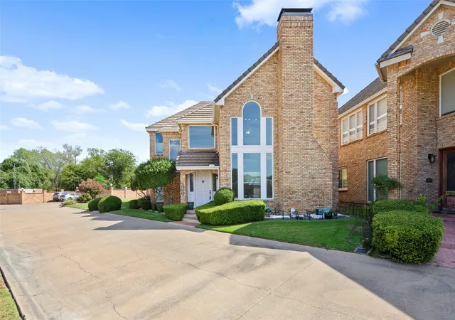 Photo 1 of Single family home for sale at 8404 Sunset Cvs Dr, Fort Worth, TX 76179 | MLS# 21392757 | Listing updated on 2026-09-26