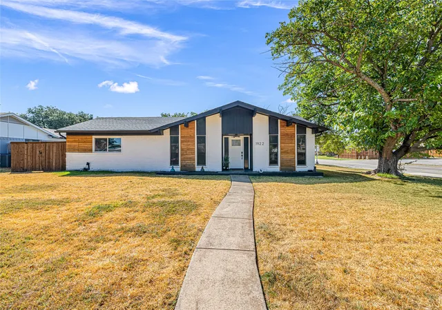Photo 1 of Single family home for sale at 1922 Eldorado Dr, Garland, TX 75042 | MLS# 21395162 | Listing updated on 2026-10-04