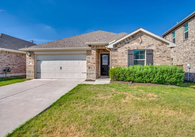 Single family home for sale at 1705 Gold Mine Trl, Aubrey, TX 76227 | MLS# 21395204