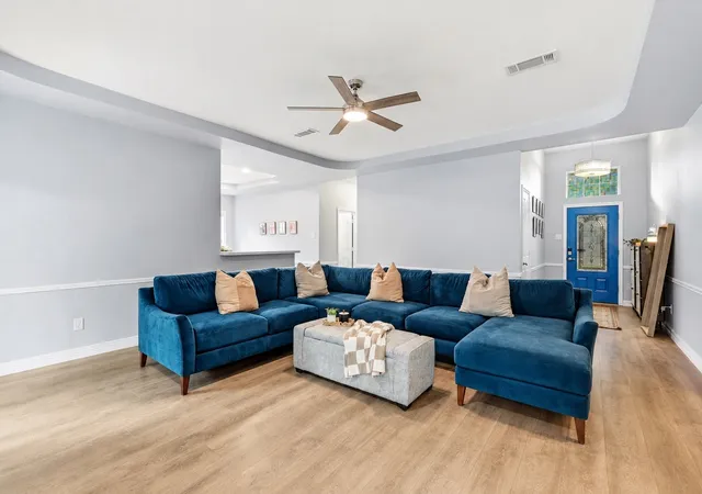 Photo 3 of Single family home for sale at 1810 Sharon Dr, Corinth, TX 76210 | MLS# 21385504 | Listing updated on 2026-10-08