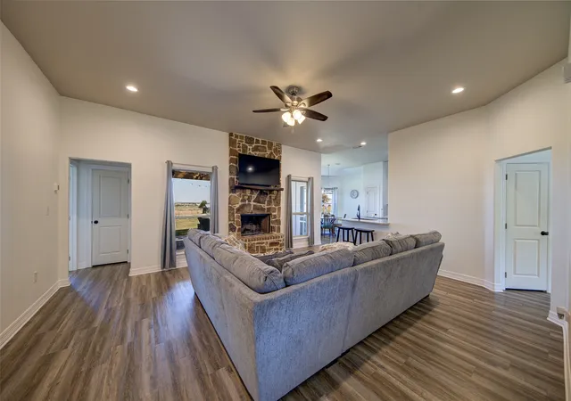 Photo 3 of Sale Pending at 148 County Rd 2830, Decatur, TX 76234 | MLS# 21392185 | Listing updated on 2026-10-07