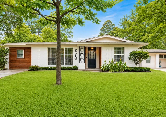 Photo 1 of Single family home for sale at 2519 Highwood Dr, Dallas, TX 75228 | MLS# 21387903 | Listing updated on 2026-09-25