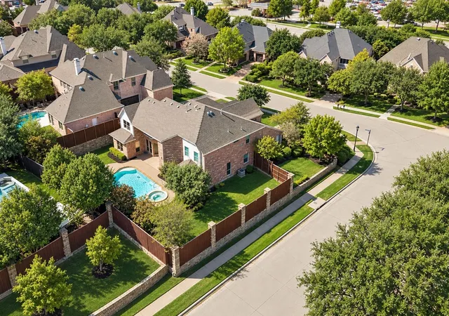 Photo 2 of Single family home for sale at 4760 Paxton Ln, Frisco, TX 75034 | MLS# 21315824 | Listing updated on 2026-10-07